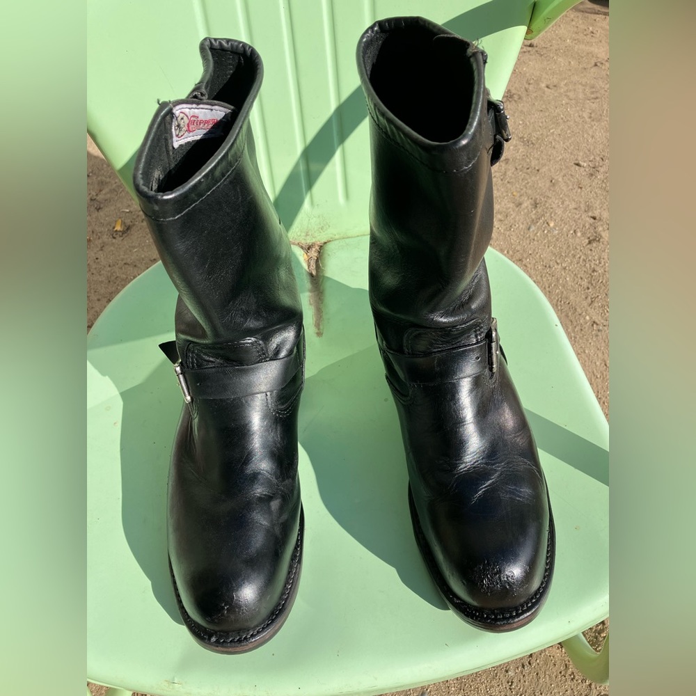 Mens Chippewa Engineer Biker boots. Excellent condition!